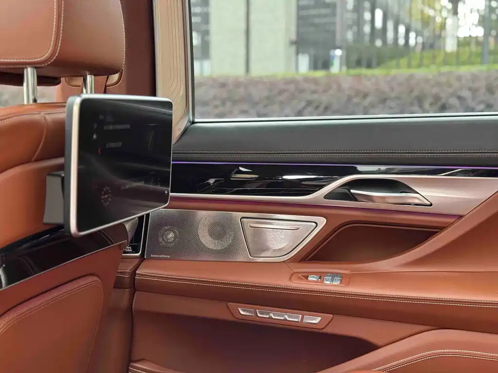 BMW 7 Series 7 2018 740Li xDrive Premium M Sport