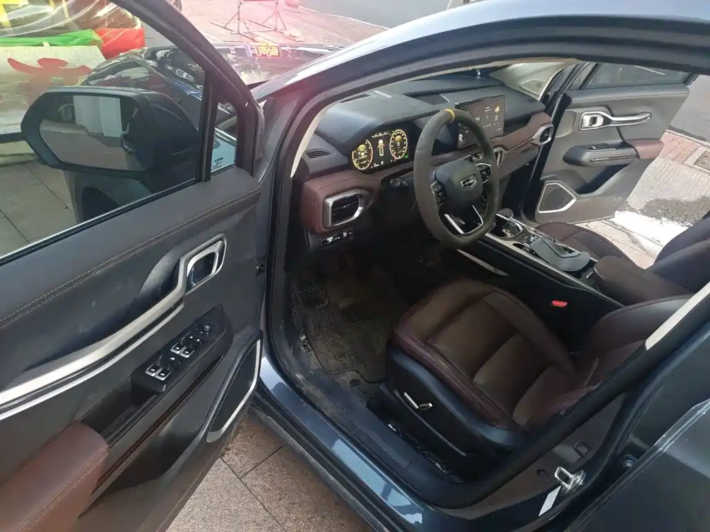 Geely Haoyue — миниатюра 12