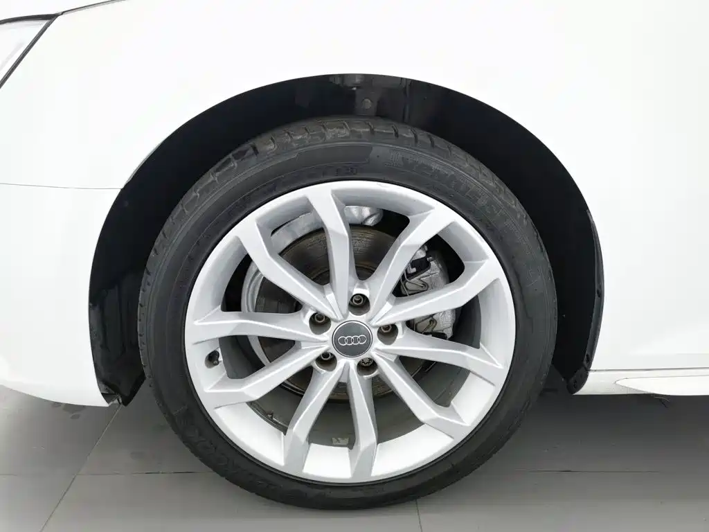 Audi A4L — миниатюра 17