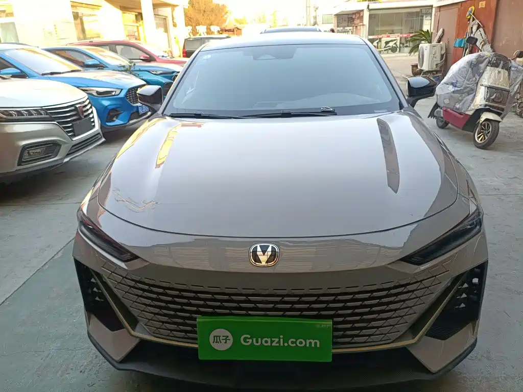 Changan UNI-V — миниатюра 3
