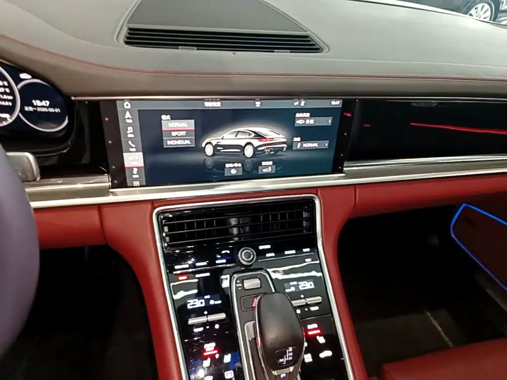 Porsche Panamera — миниатюра 13
