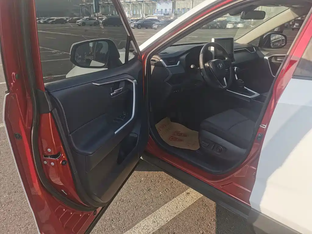 TOYOTA RAV4 RONGFANG