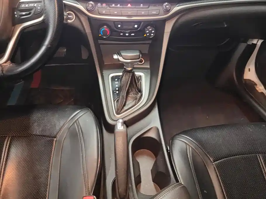 Buick Excelle — миниатюра 16