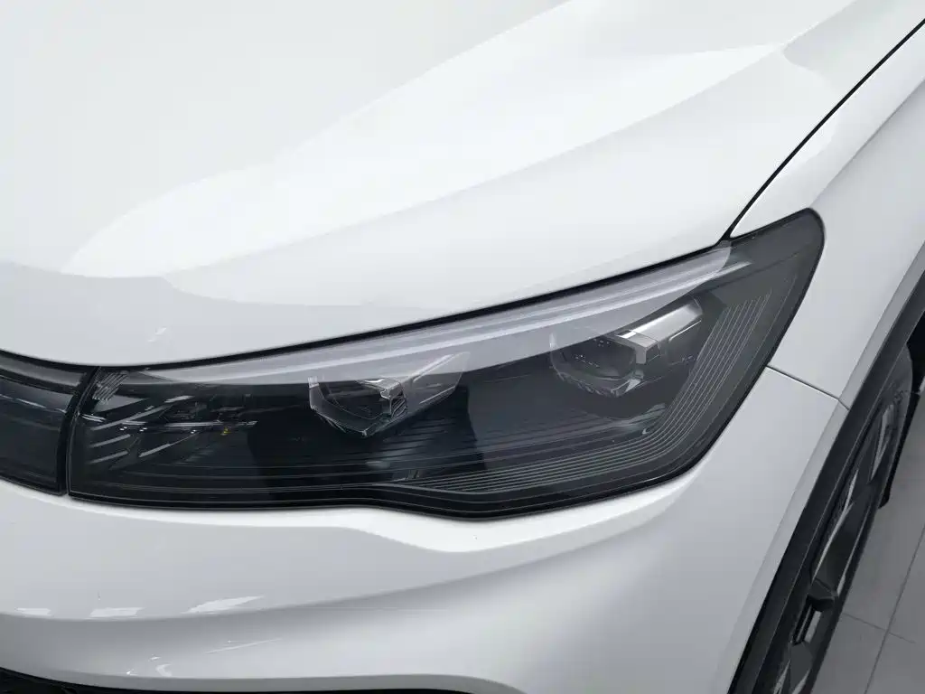 Volkswagen Tiguan L — миниатюра 7