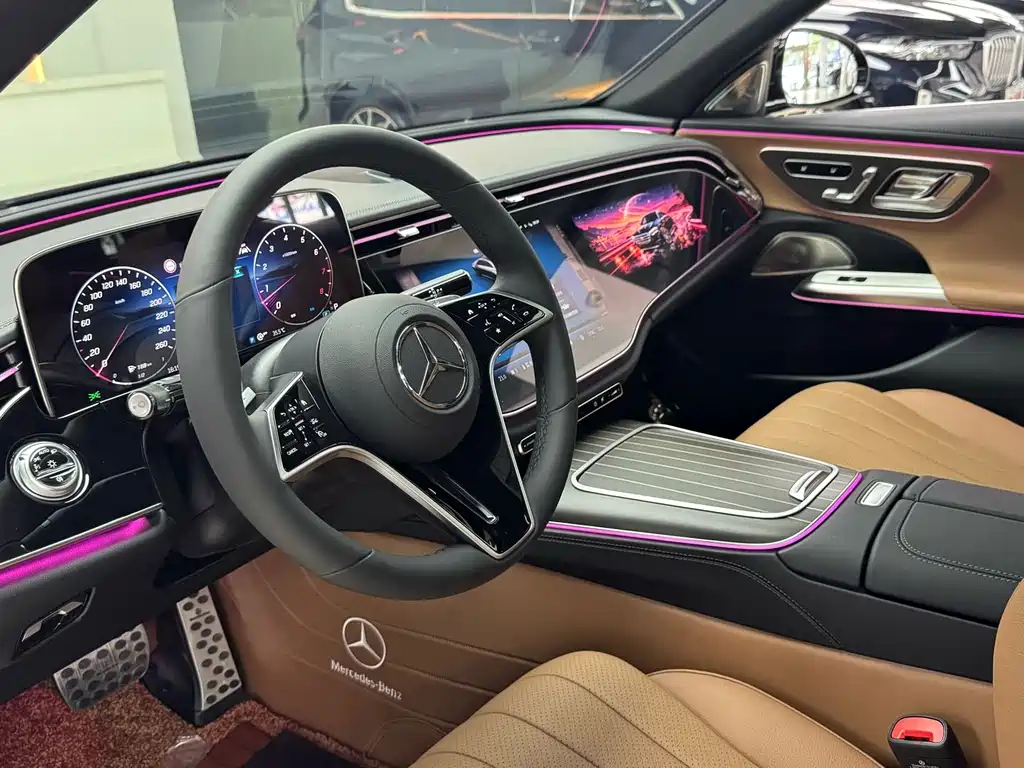 Mercedes-Benz E-Class — миниатюра 8