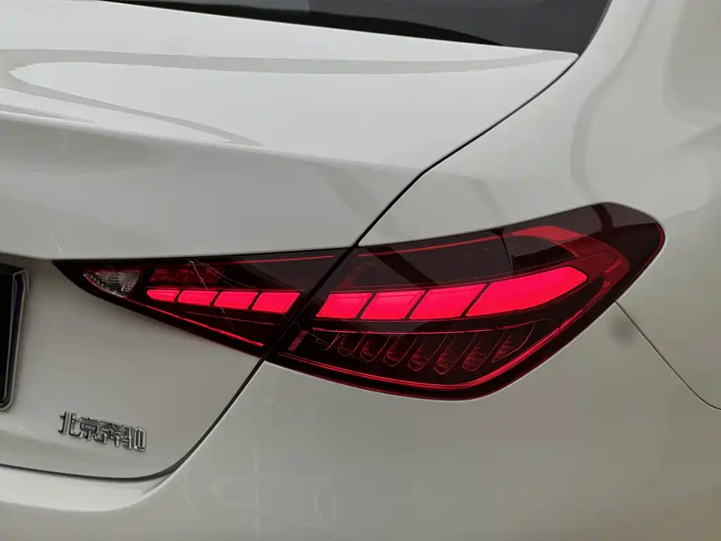 Mercedes-Benz C-Class — миниатюра 21