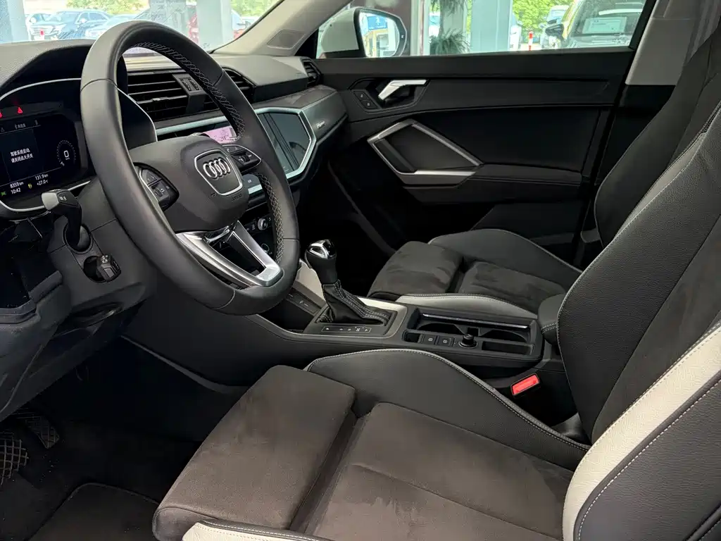 Audi Q3 — миниатюра 8