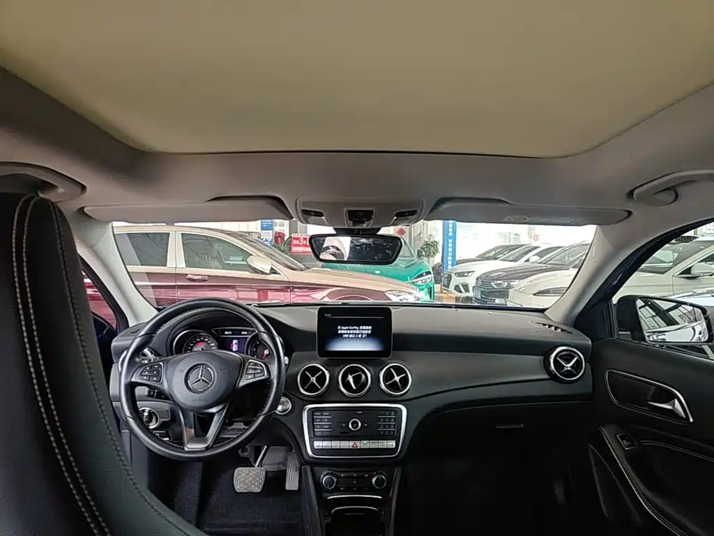 Mercedes-Benz GLA — миниатюра 18
