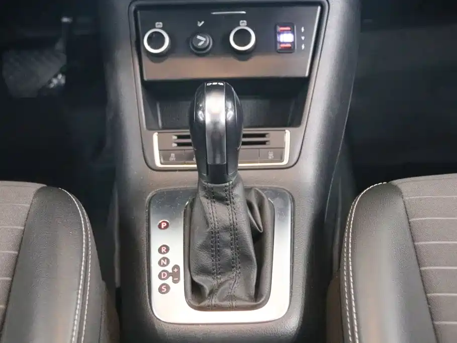 Volkswagen Tiguan — миниатюра 9