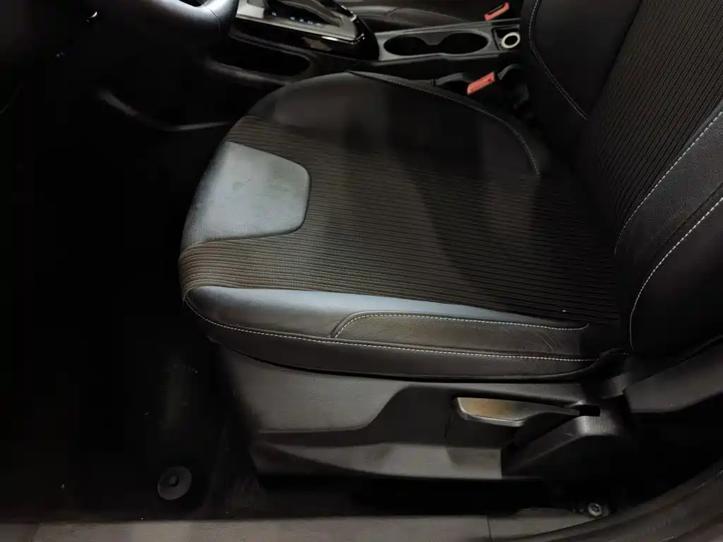 Ford Focus — миниатюра 20