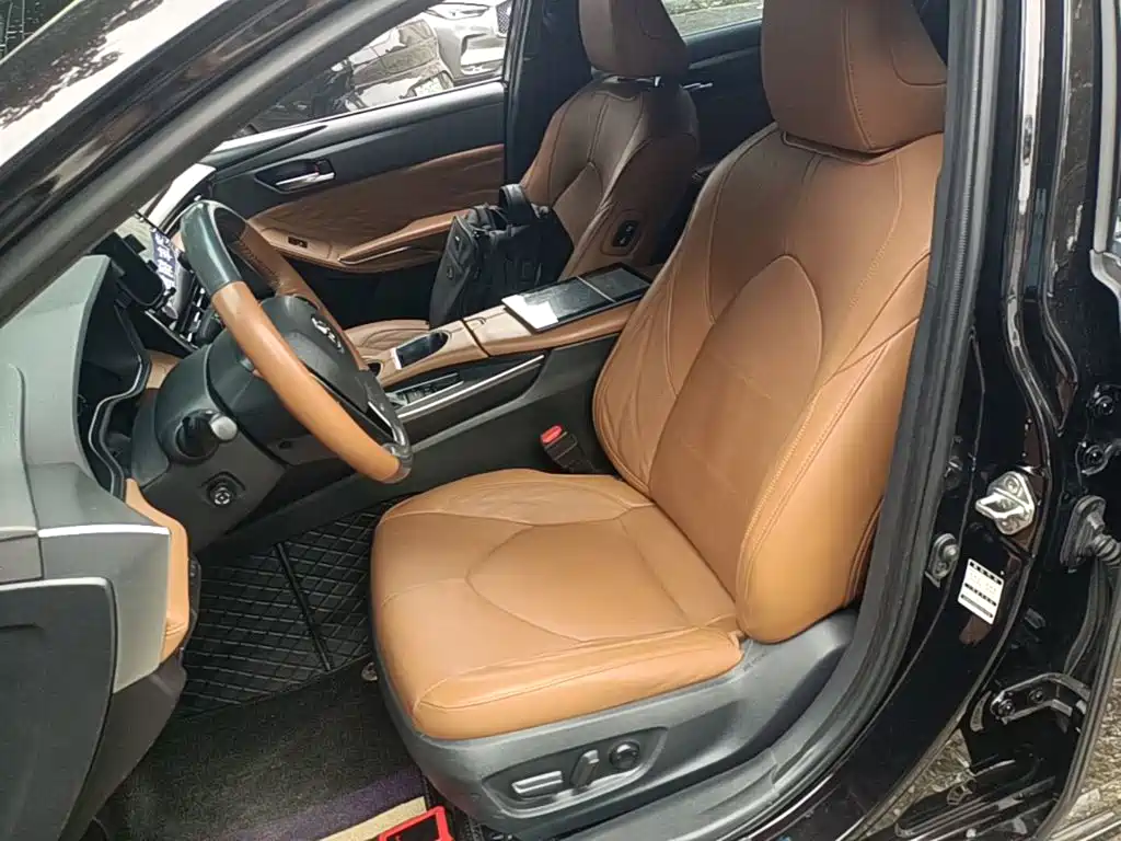Toyota Avalon — миниатюра 15