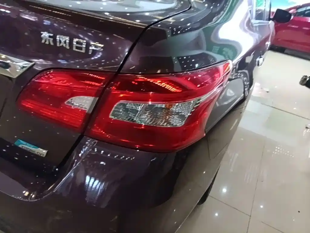 Nissan Sylphy — миниатюра 8