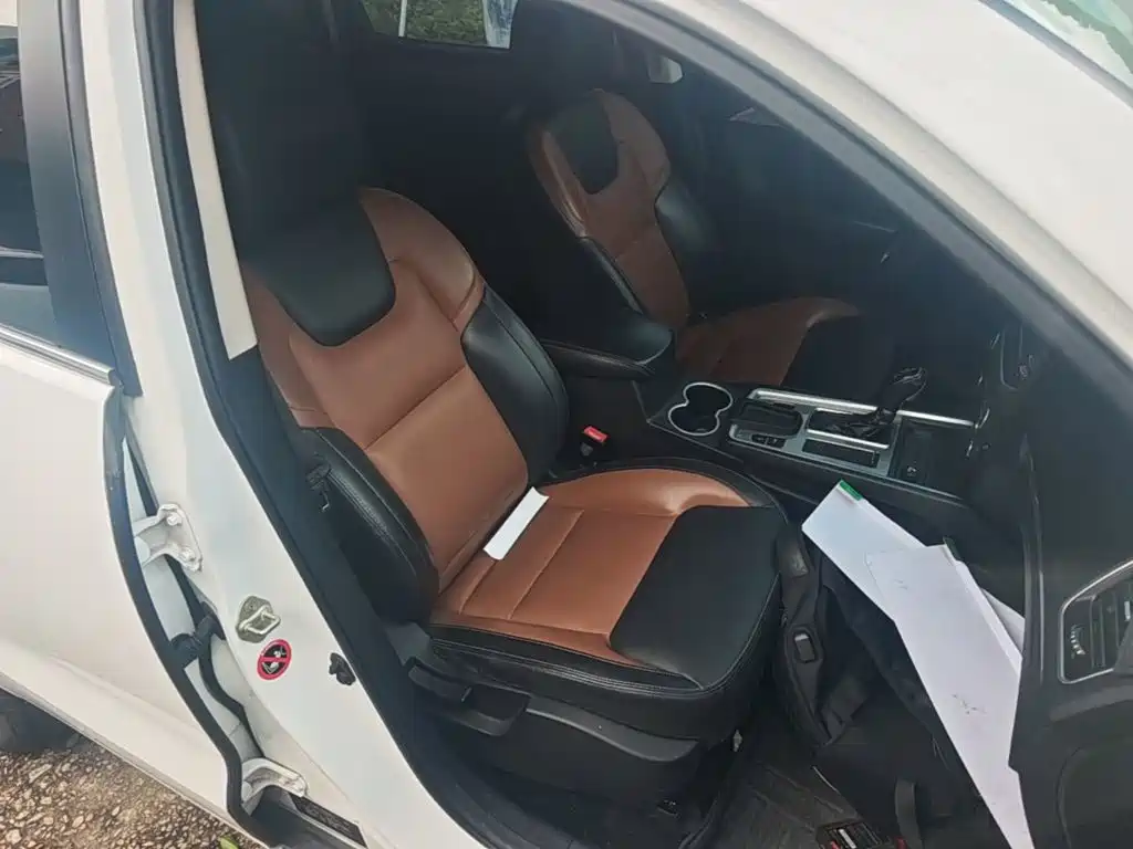 Geely Vision X6 — миниатюра 25
