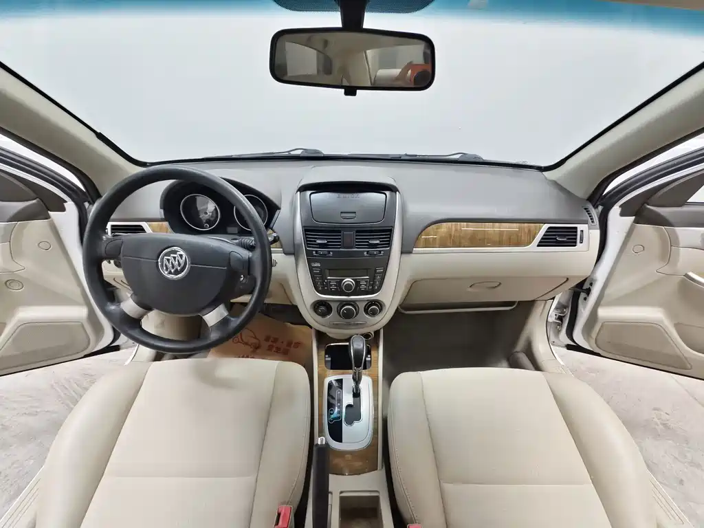 Buick Excelle — миниатюра 9