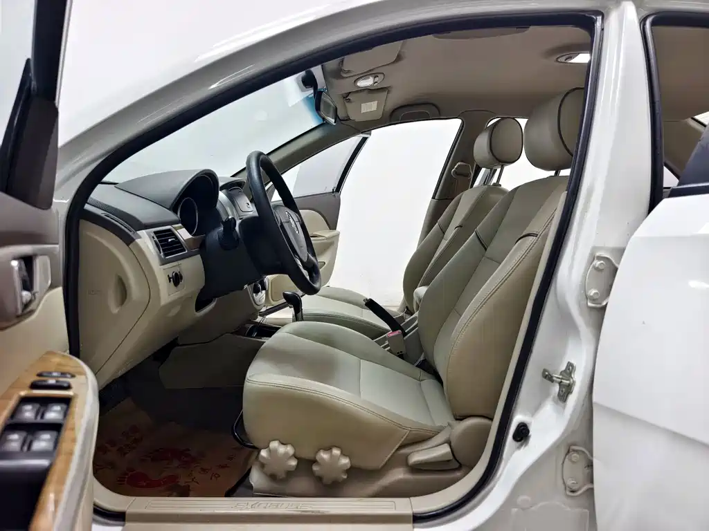Buick Excelle — миниатюра 10