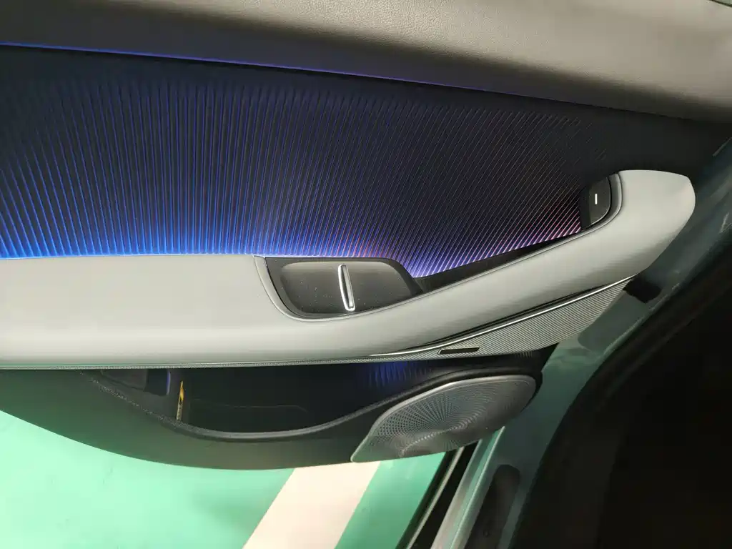 NIO ET5T — миниатюра 7