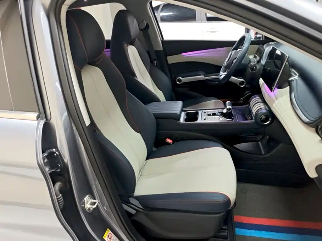 BYD Yuan Plus — миниатюра 25