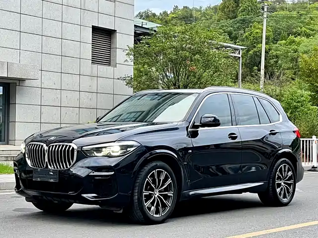 BMW X5 2022