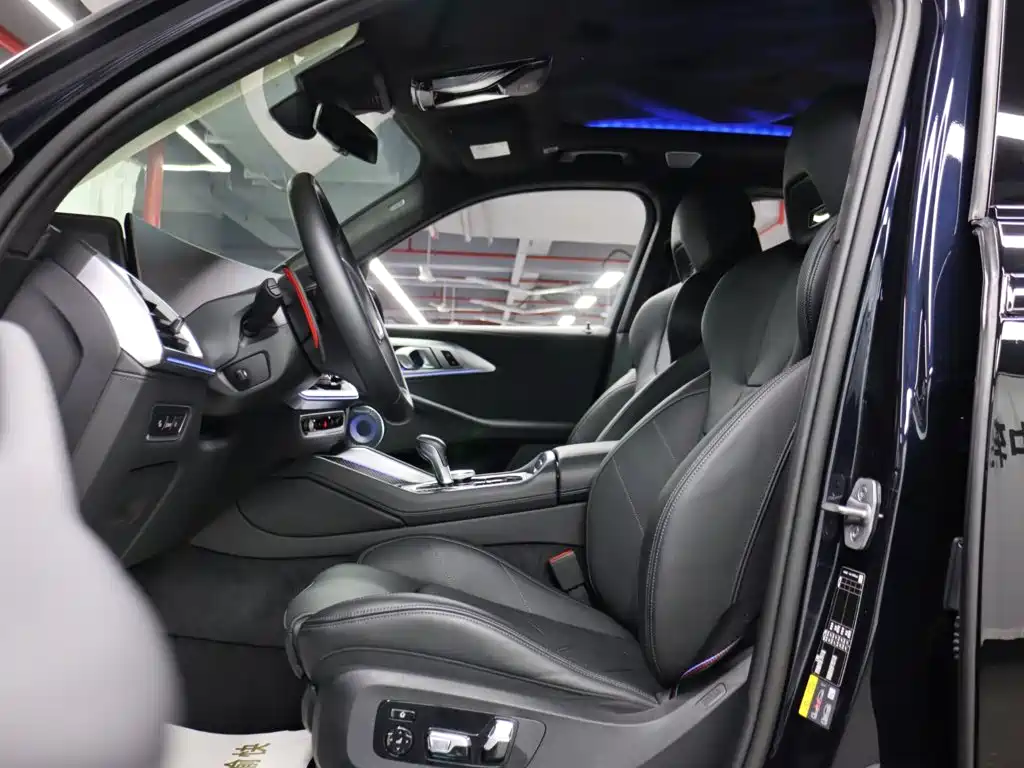 BMW XM — миниатюра 9