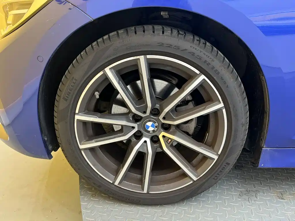 BMW 3 Series — миниатюра 10