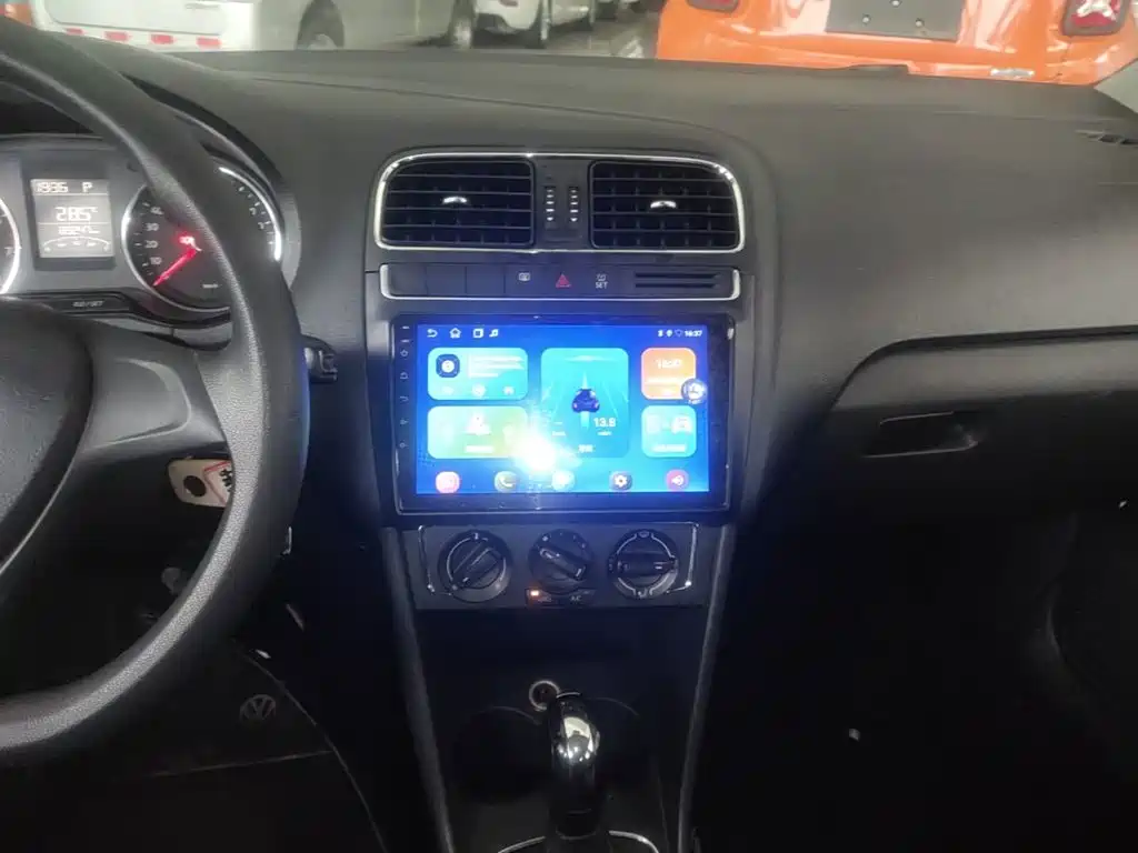 Volkswagen Polo — миниатюра 13