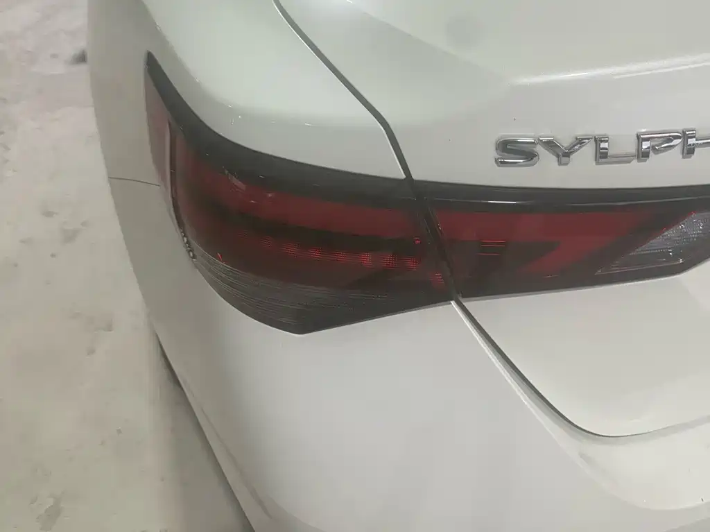 Nissan Sylphy — миниатюра 5
