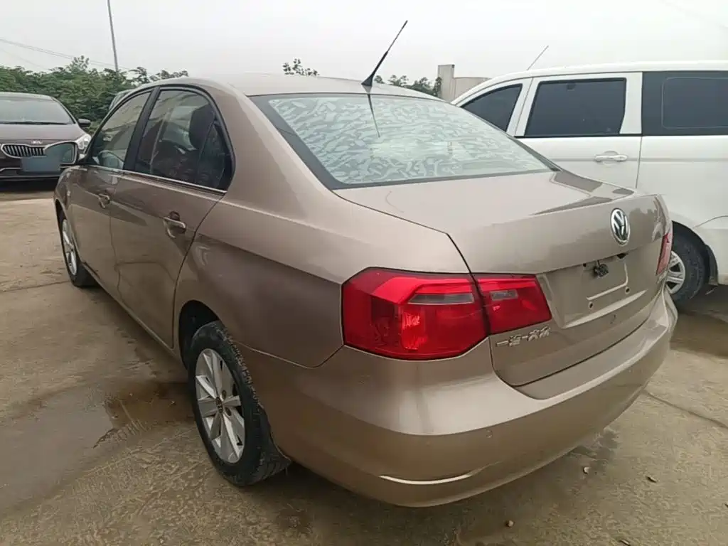 Volkswagen Jetta — миниатюра 5