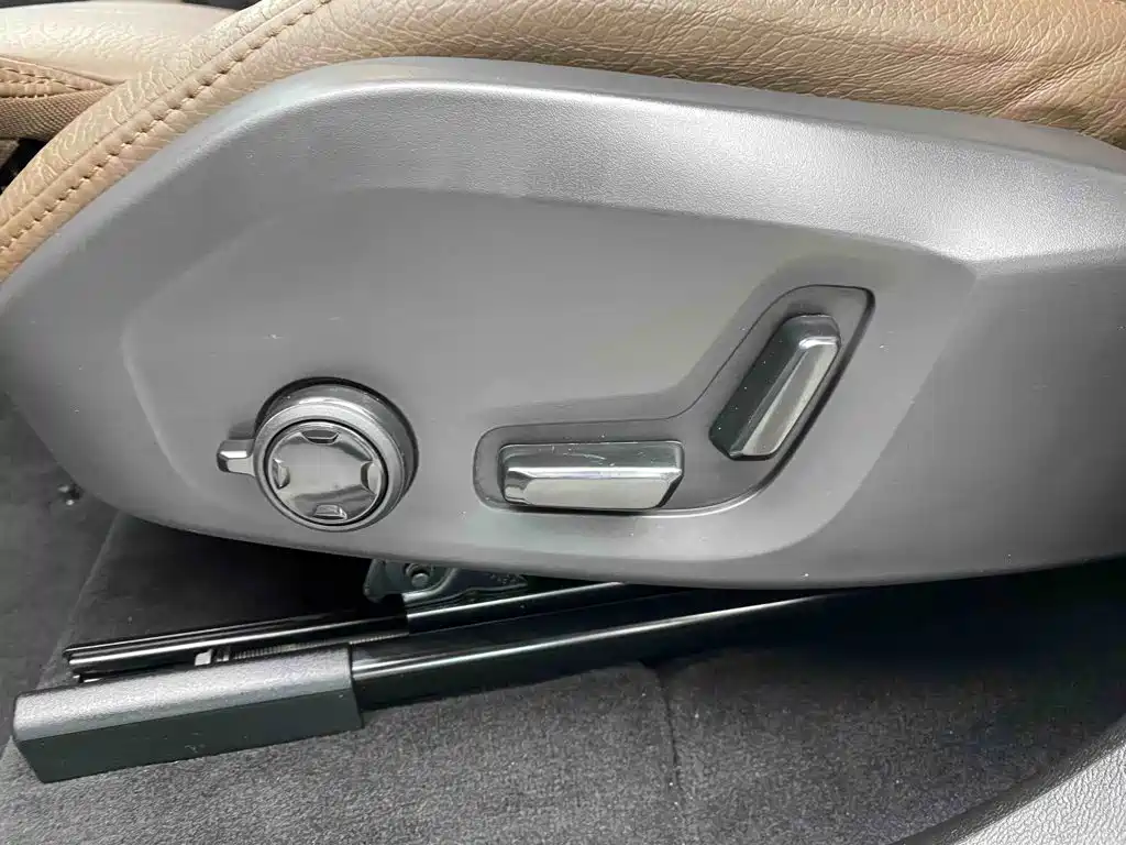 Volvo XC60 — миниатюра 30