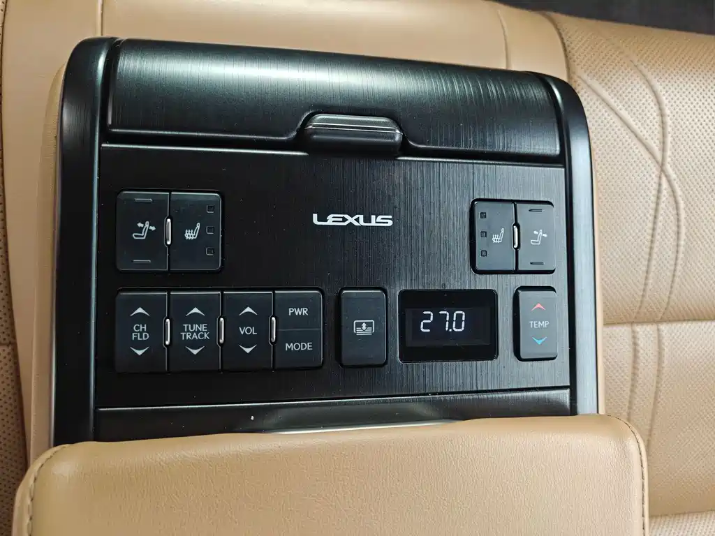 LEXUS ES