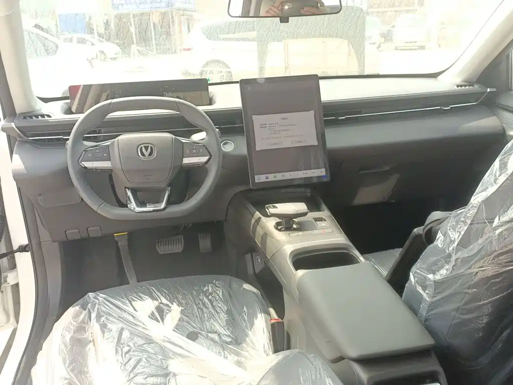 Changan Eado — миниатюра 6
