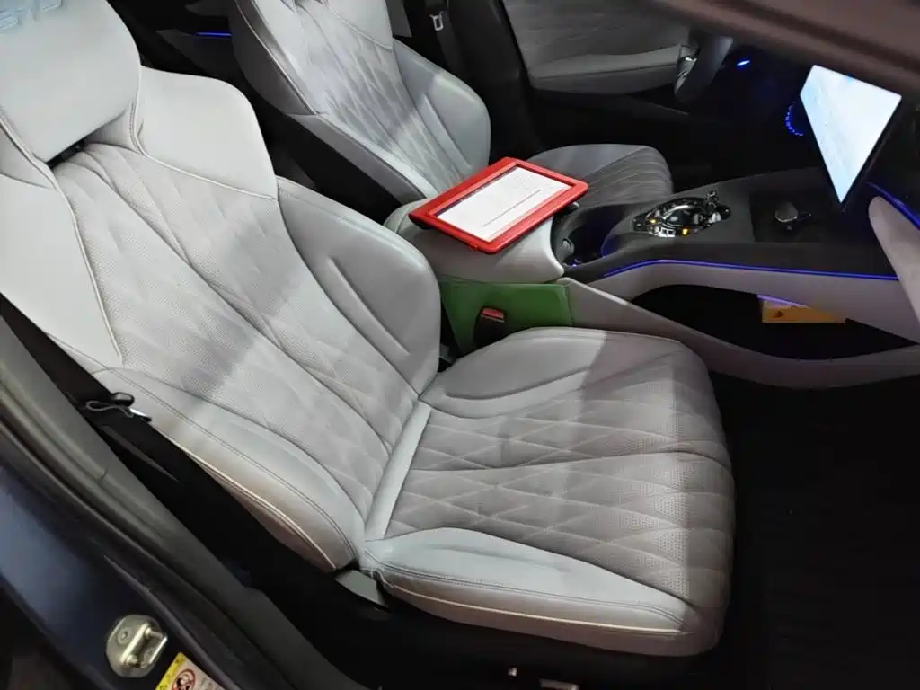 BYD Seal — миниатюра 25