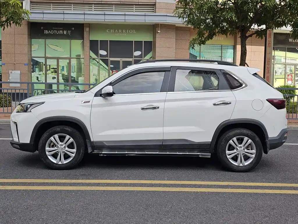 BAIC HUANSU BAIC MAGIC SPEED S5