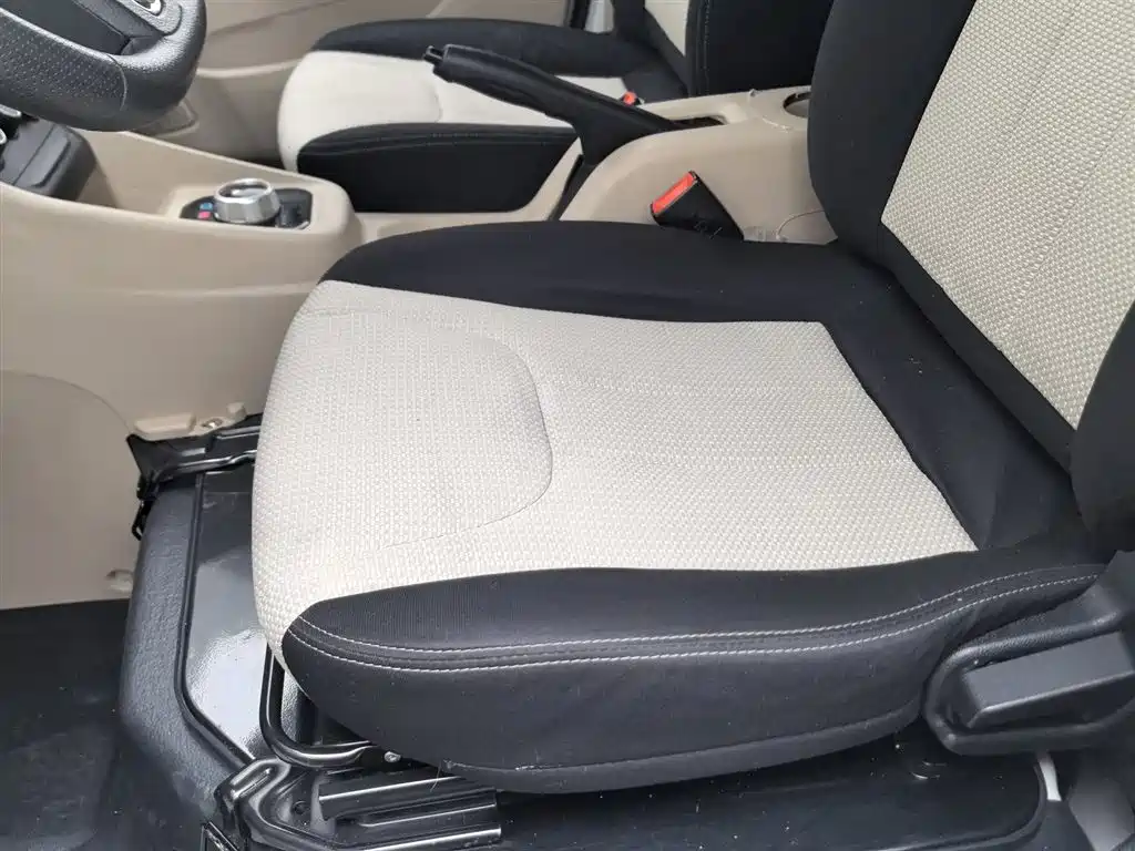 CHANGAN CROSS STAR V7 EV