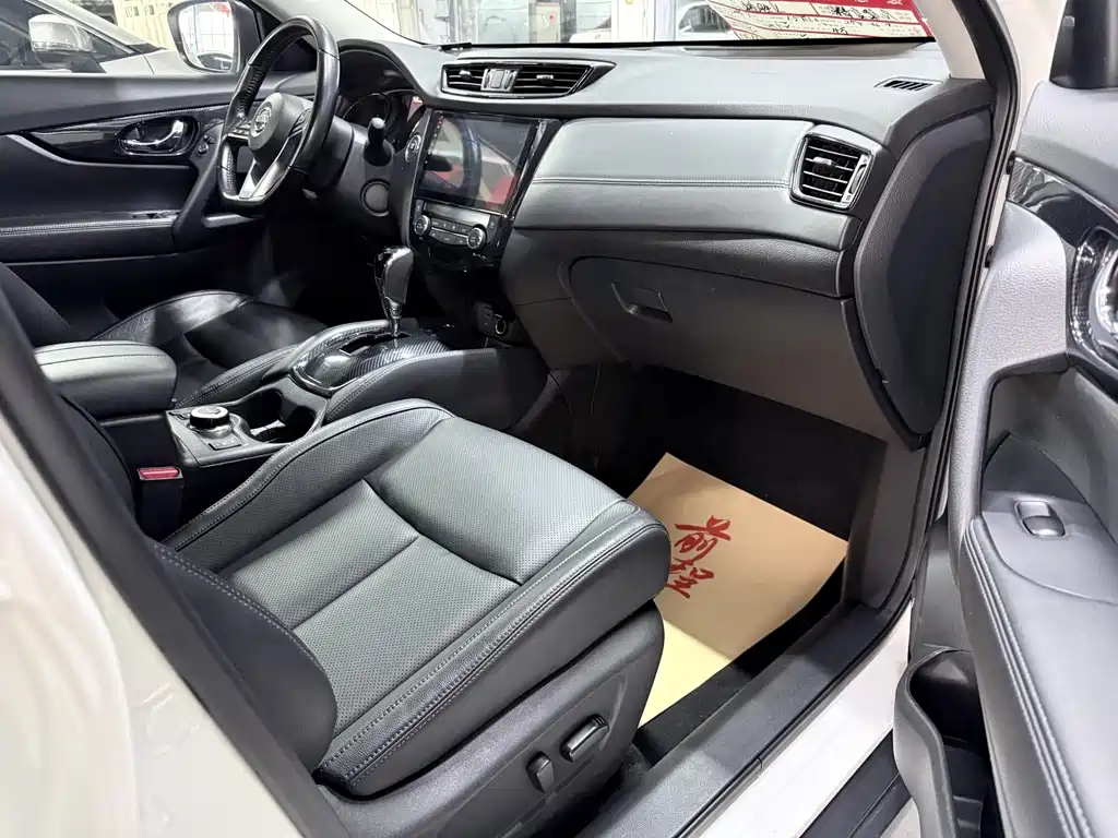 Nissan X-Trail - фото 21