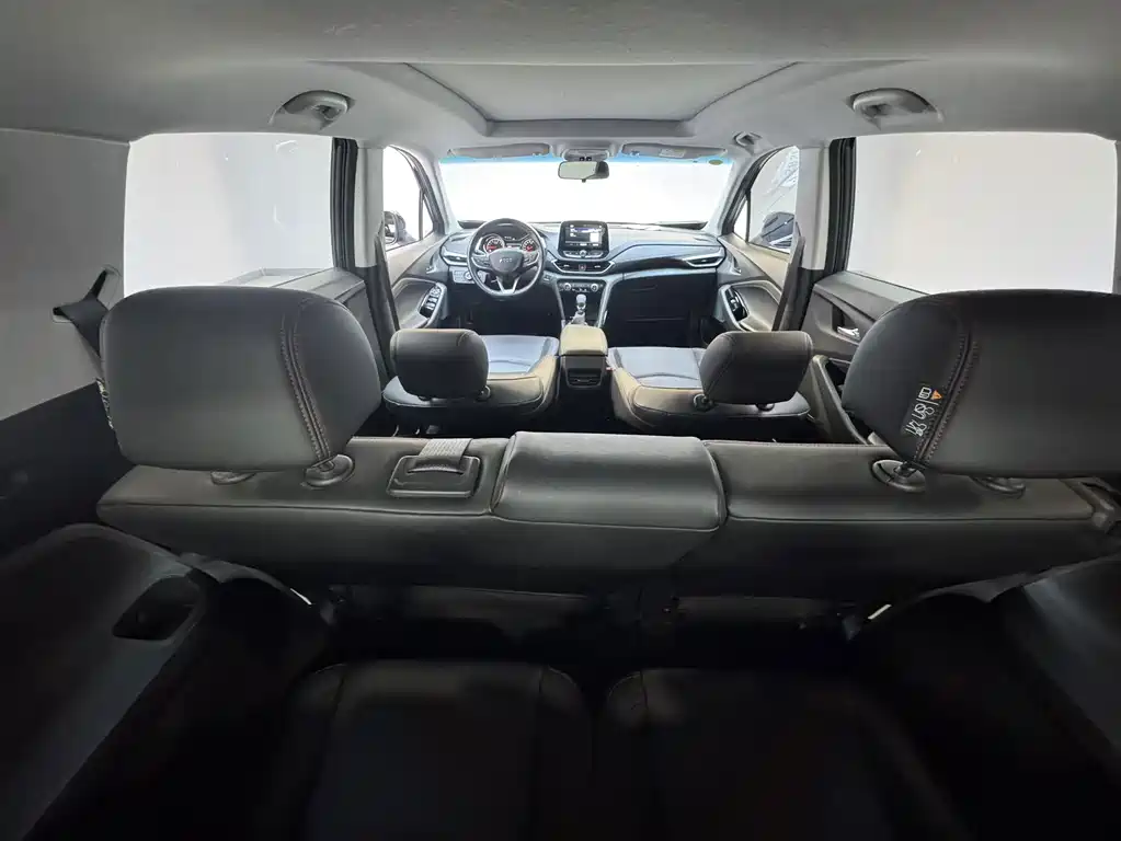 Chevrolet Volando — миниатюра 10