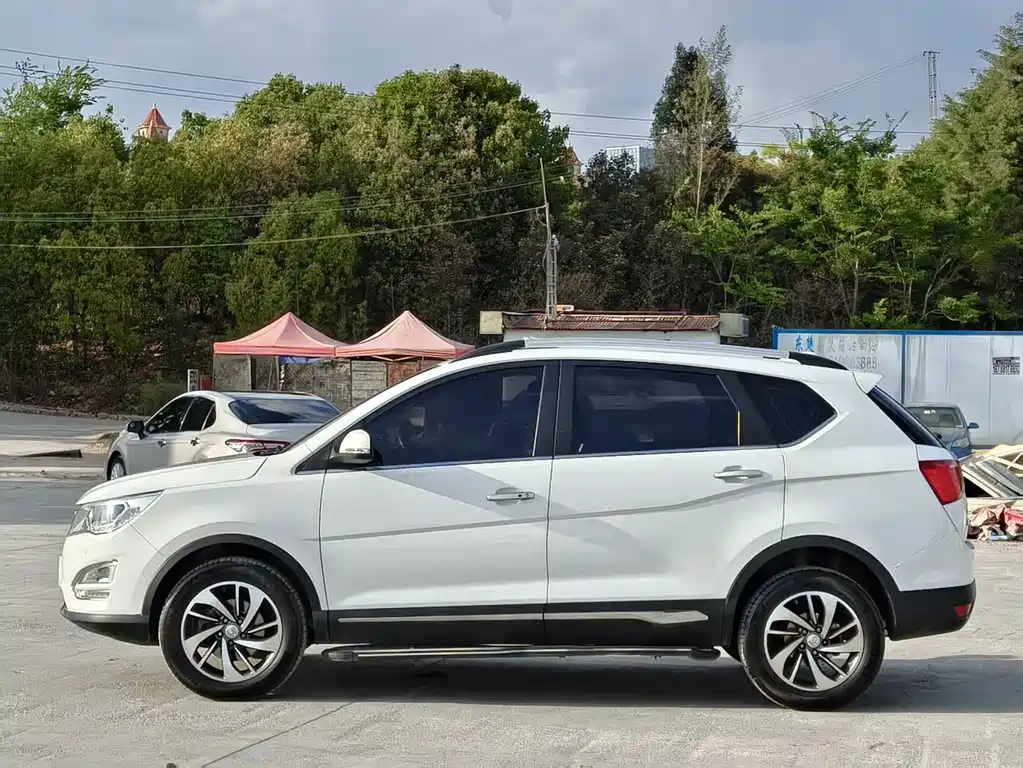 Baojun 560 — миниатюра 2