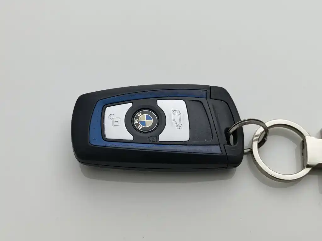 BMW 3 Series — миниатюра 19