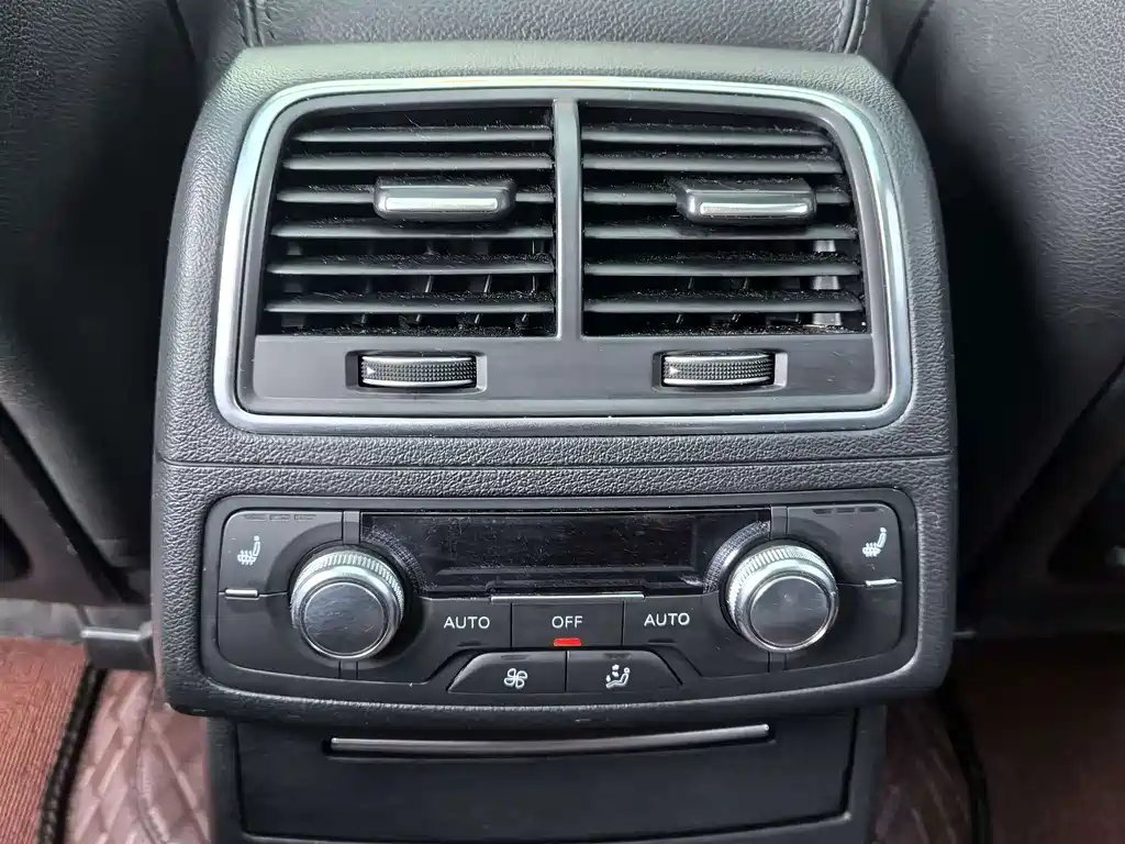 Audi A6L — миниатюра 11