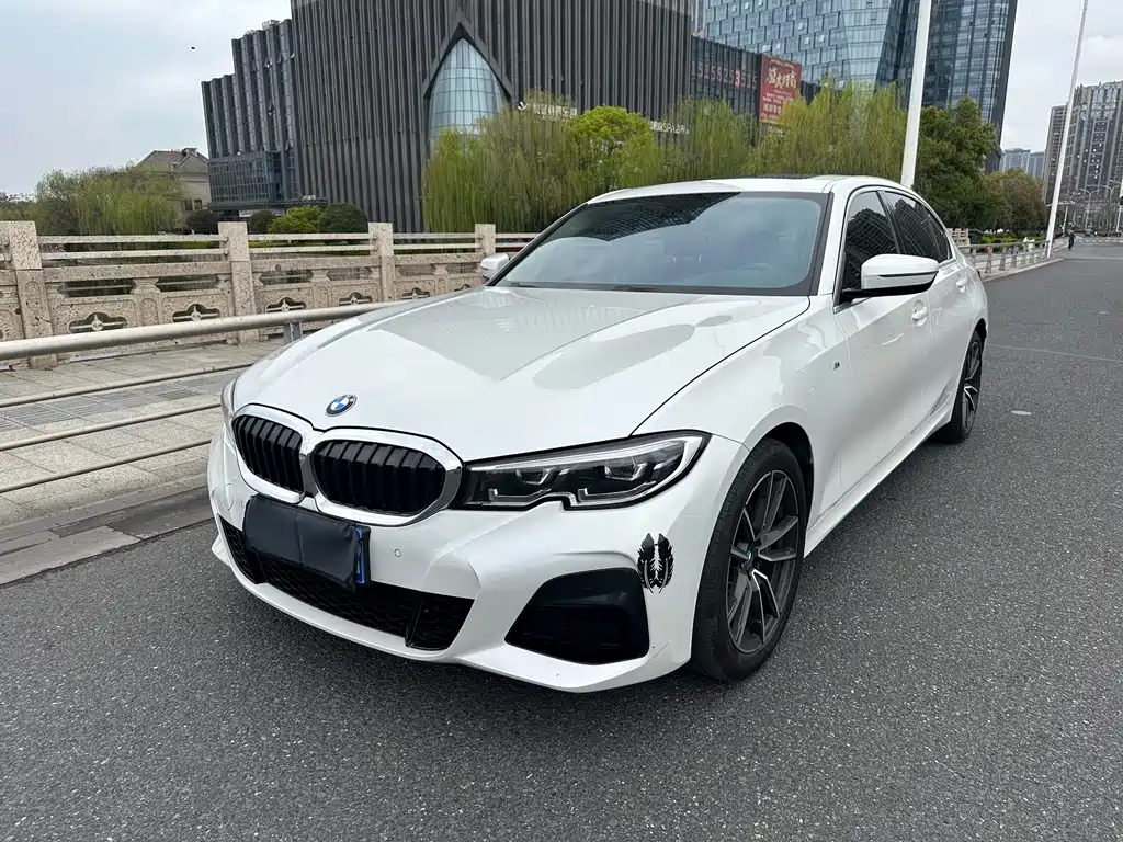 BMW 3 Series 2021