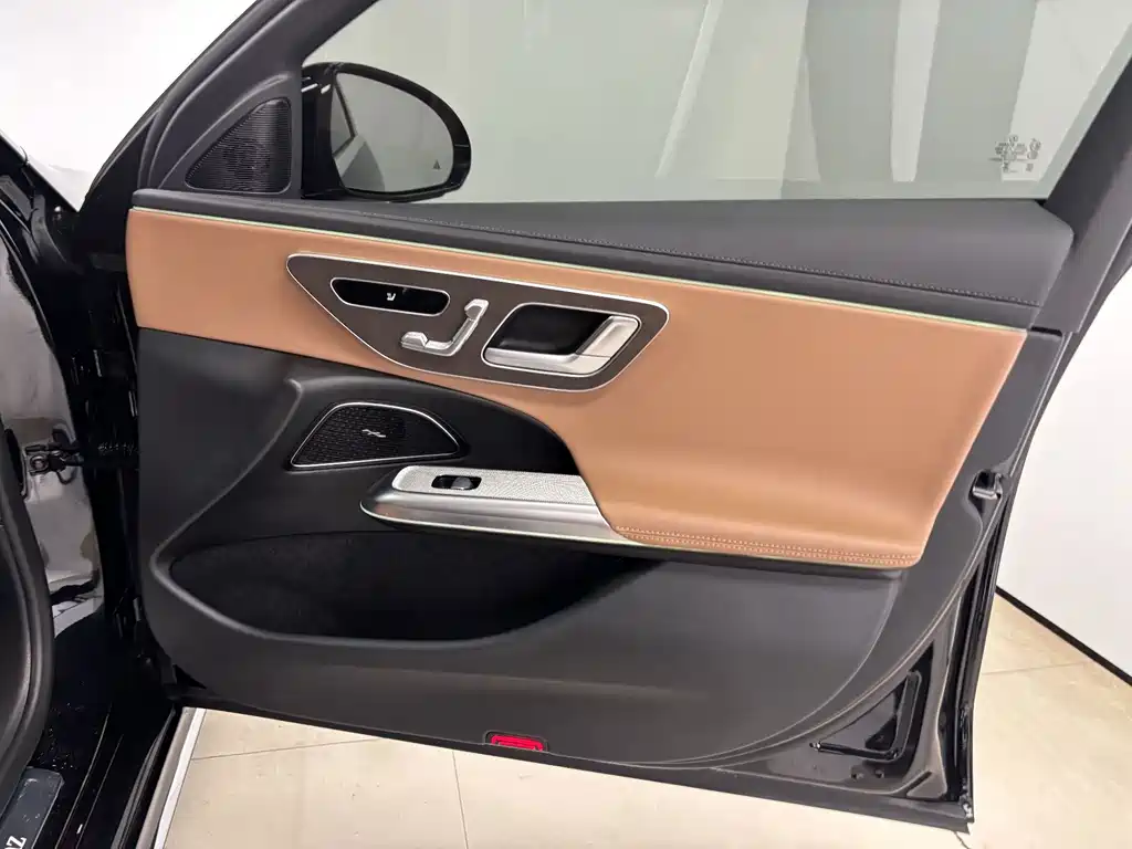Mercedes-Benz E-Class New Energy — миниатюра 22