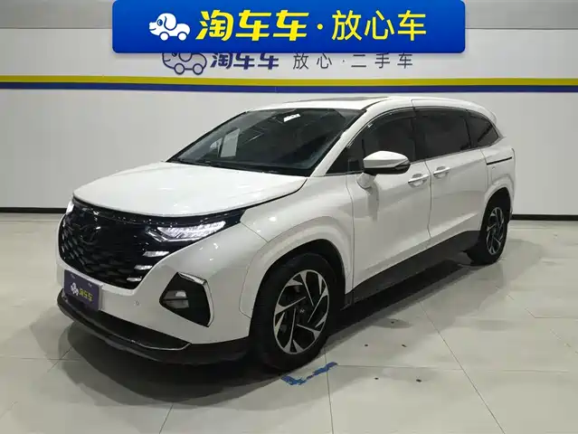 HYUNDAI KUSTU