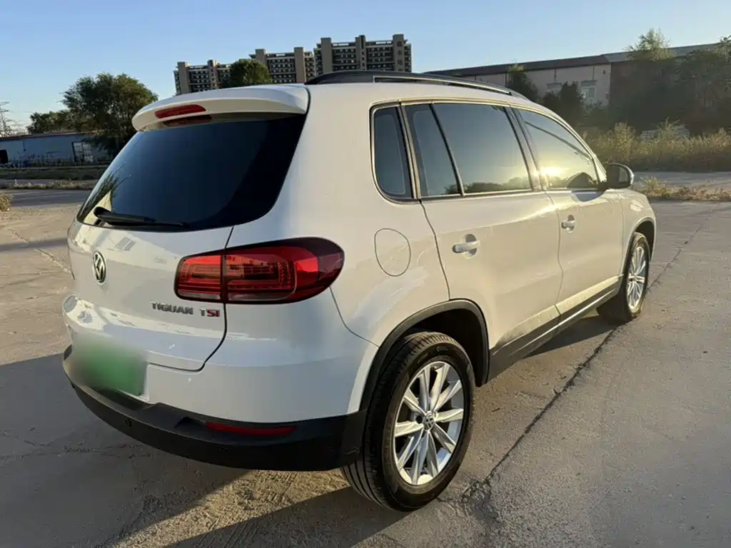 Volkswagen Tiguan — миниатюра 3