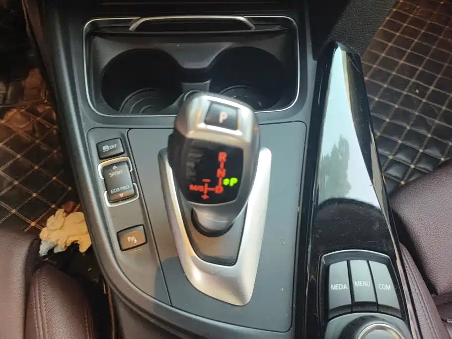 BMW 3 Series — миниатюра 16