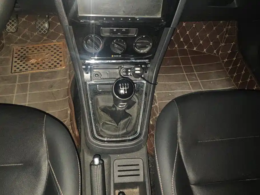 Volkswagen Bora — миниатюра 16