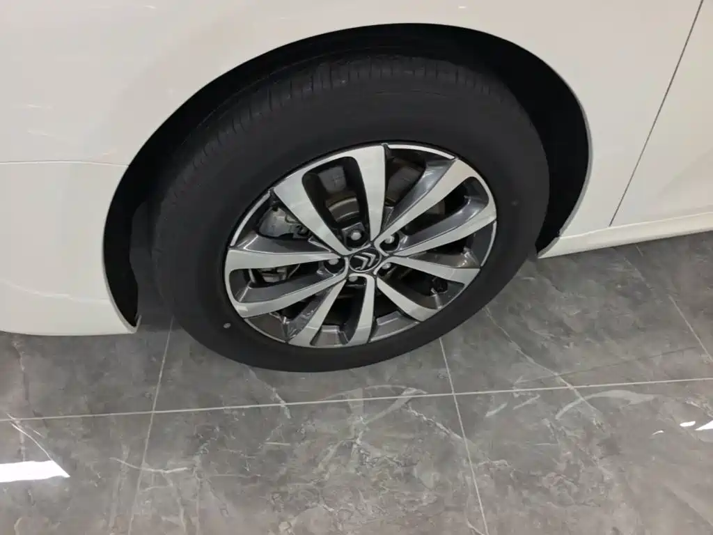Citroen C6 — миниатюра 23