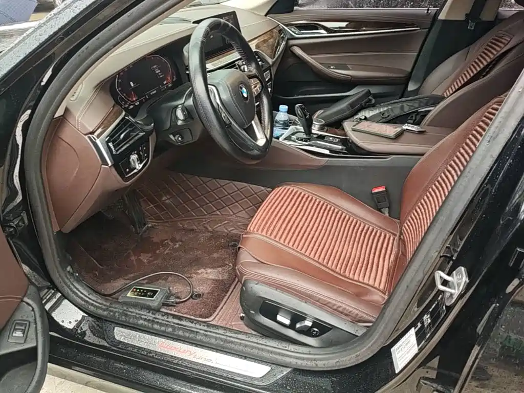 BMW 5 Series — миниатюра 15