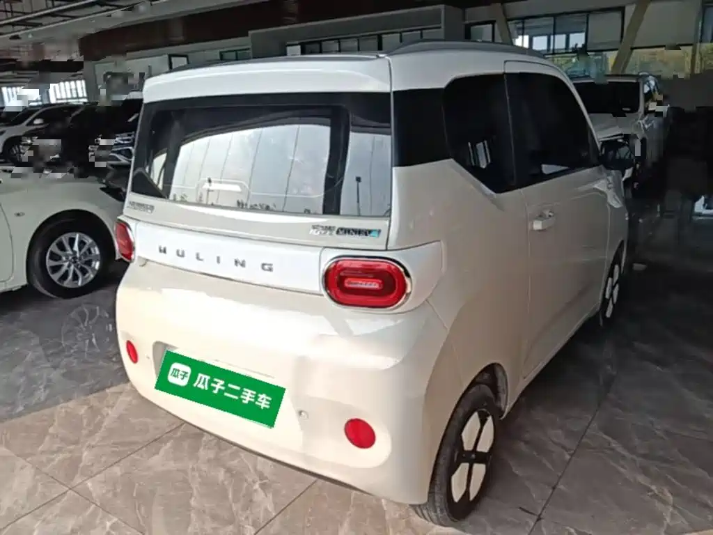 Wuling MINIEV — миниатюра 7