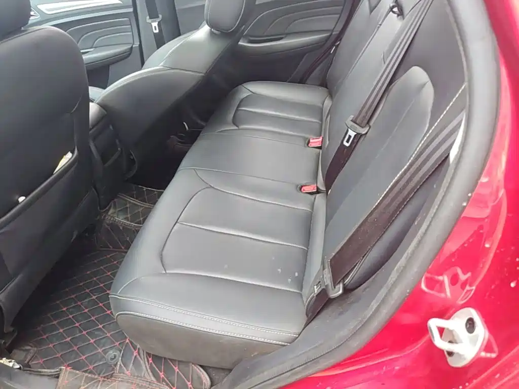 Roewe RX3 — миниатюра 17