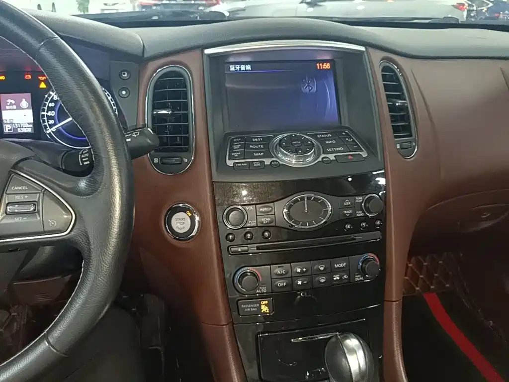 Infiniti QX50 — миниатюра 13