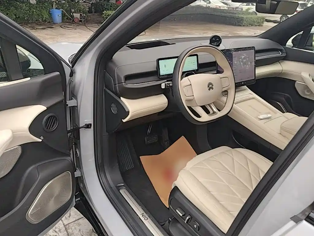 NIO ES6 — миниатюра 16